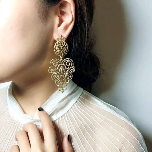 Women's Bohemian Filigree Chandelier Hollow Lace Pattern - Picture 2 of 4